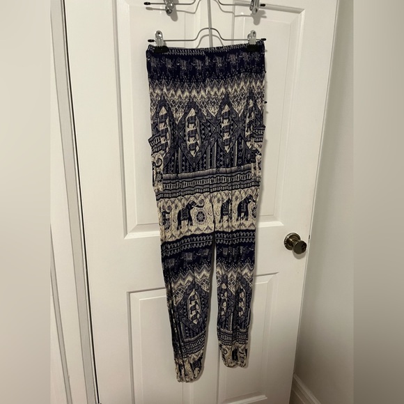 White and blue elephant pants - Picture 1 of 1
